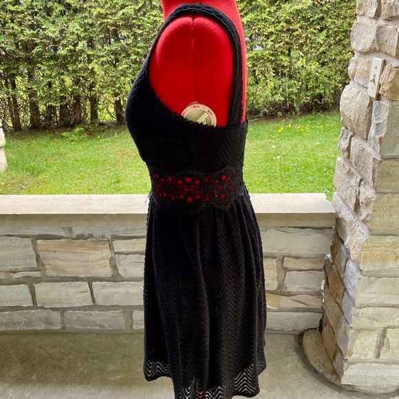 Little Ya Los Angeles dress. - Picture 2 of 6